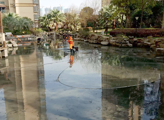 兴城景观池淤泥清理